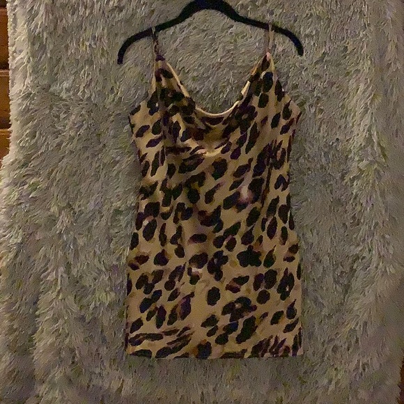 Silk Leopard print Fashion Nova nightgown🌸🌸 - Picture 1 of 2